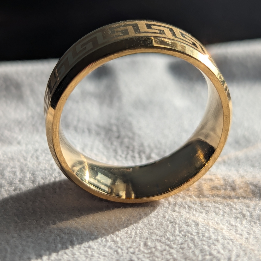 Greek Key Pattern Ring - Picture 3 of 4
